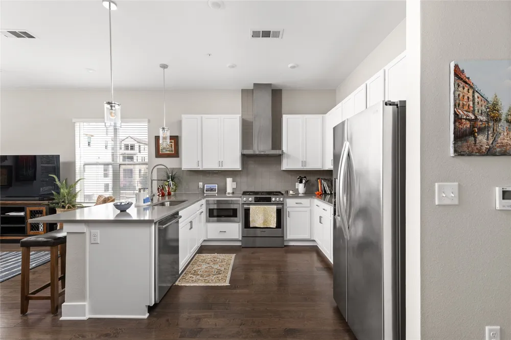 4325 Jackson Avenue #2105 Austin, TX 78731