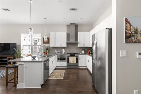 4325 Jackson Avenue #2105