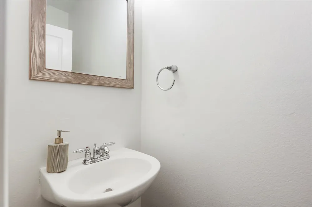 3406 Menchaca Road #19 Austin, TX 78704