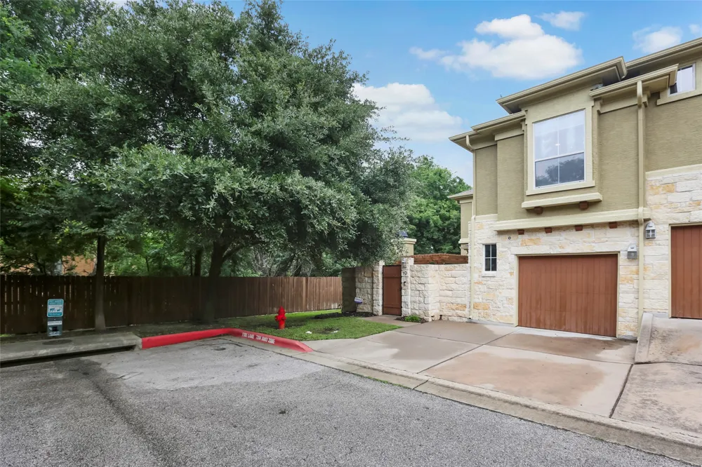 3406 Menchaca Road #19 Austin, TX 78704