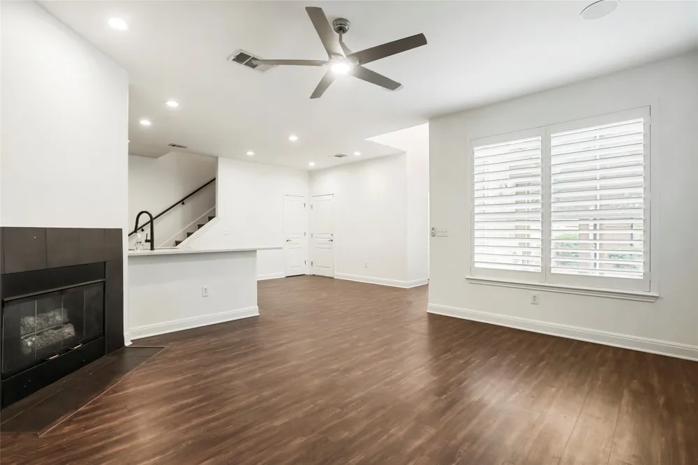 3406 Menchaca Road #19 Austin, TX 78704