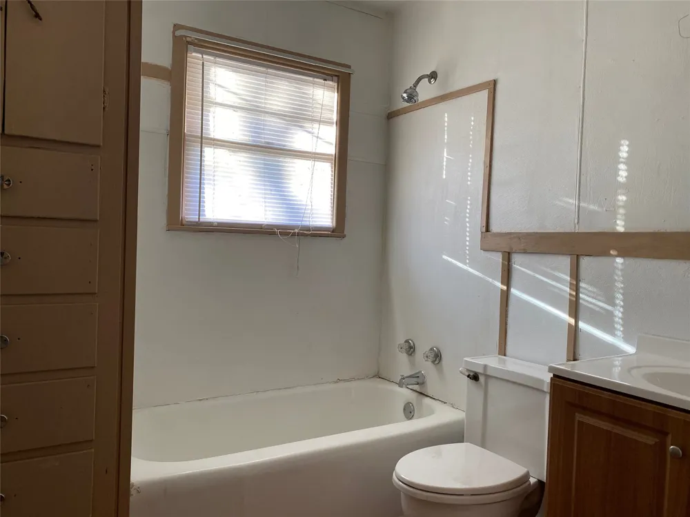 910 Merchant Street Abilene, TX 79603