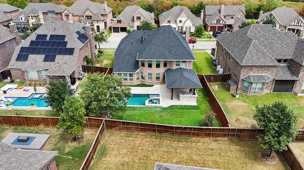 3744 Manchester The Colony, TX 75056