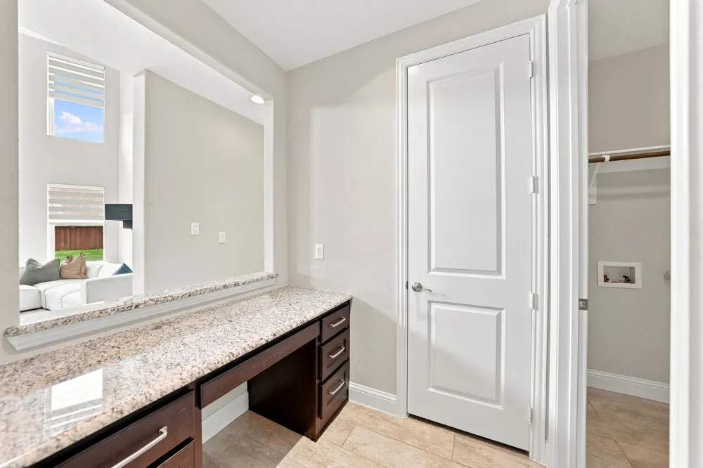3744 Manchester The Colony, TX 75056