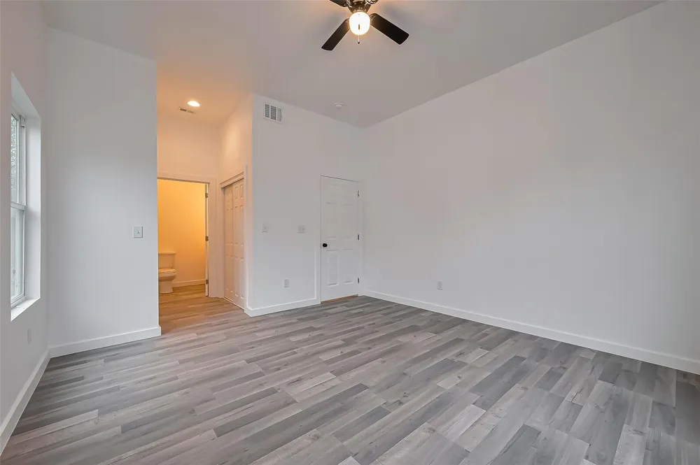 9005 Hilda Street Houston, TX 77033