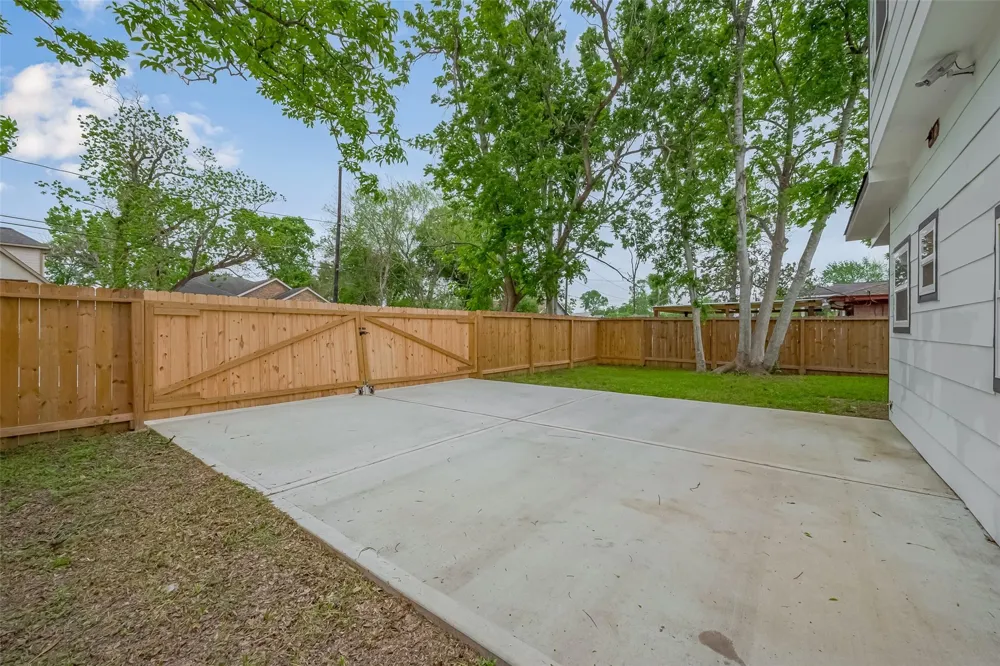 9005 Hilda Street Houston, TX 77033