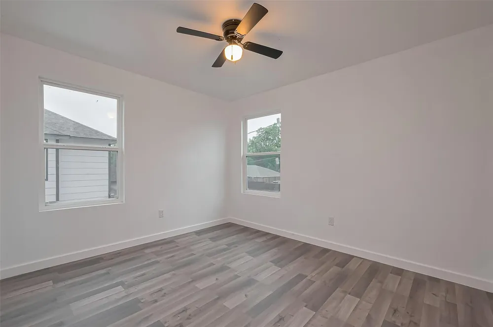 9005 Hilda Street Houston, TX 77033