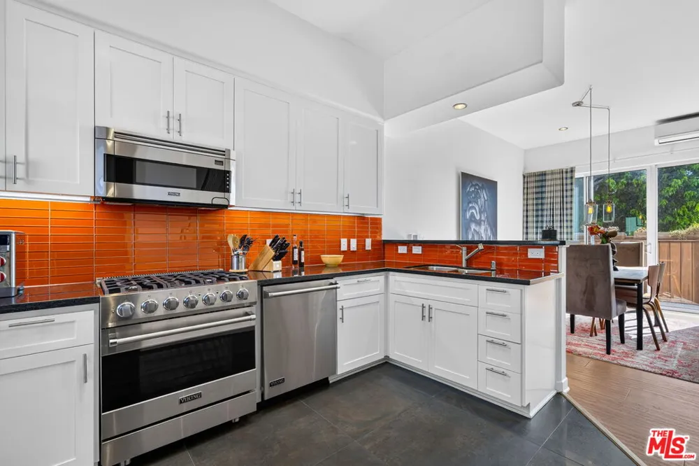 650 Rose Avenue Venice, CA 90291