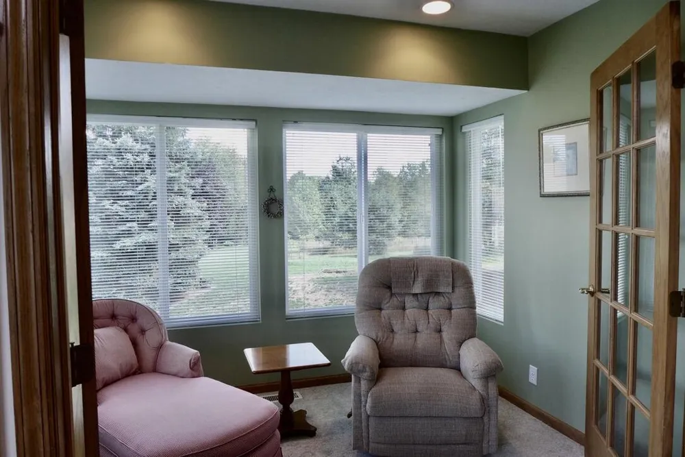 859 Deerview Lane Holland, MI 49423