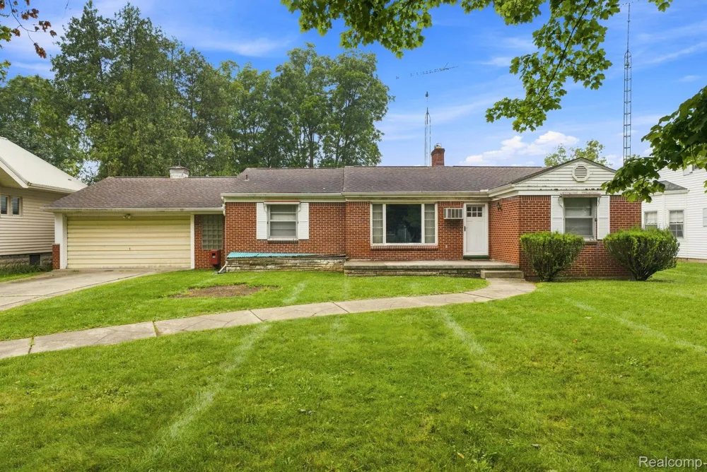 245 Anderson Avenue Croswell City, MI 48422