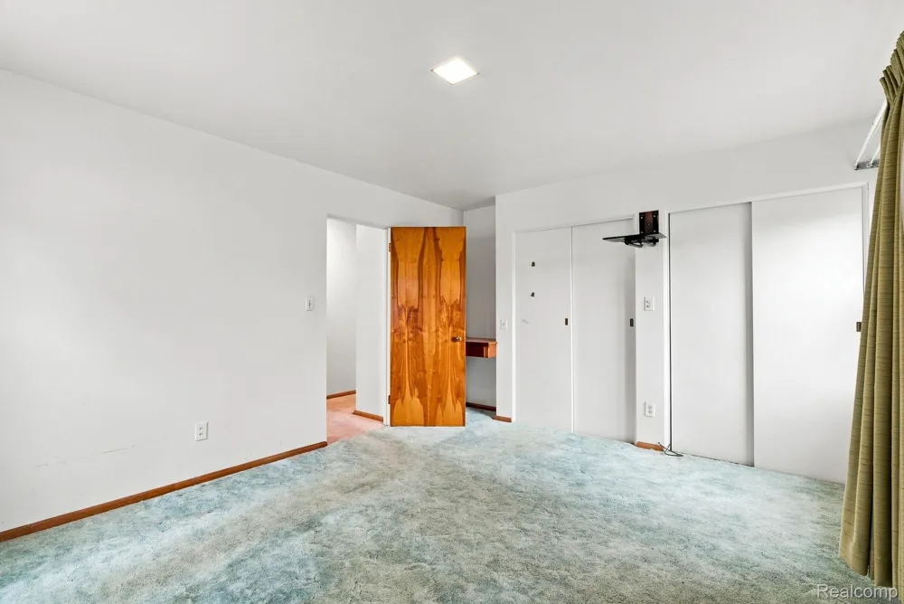 245 Anderson Avenue Croswell City, MI 48422