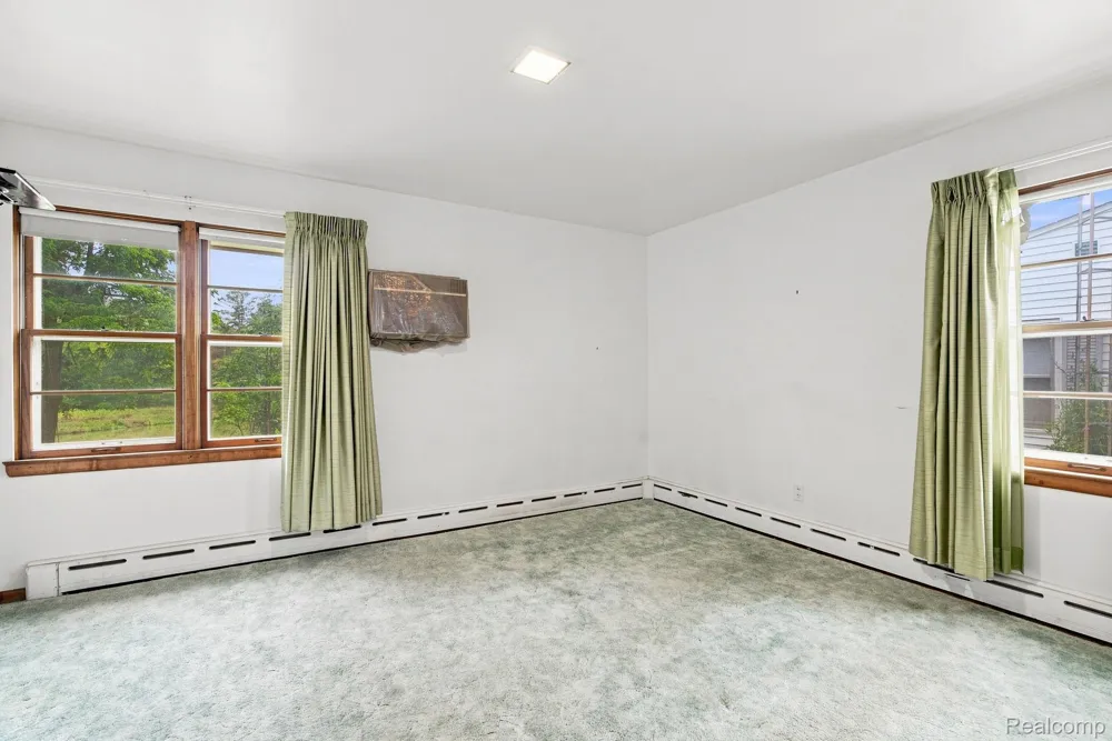 245 Anderson Avenue Croswell City, MI 48422