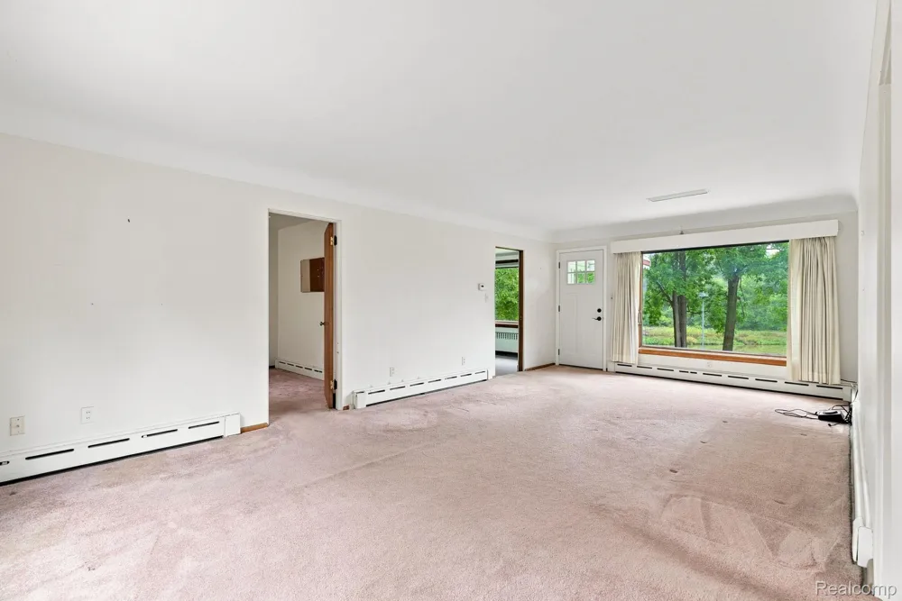 245 Anderson Avenue Croswell City, MI 48422