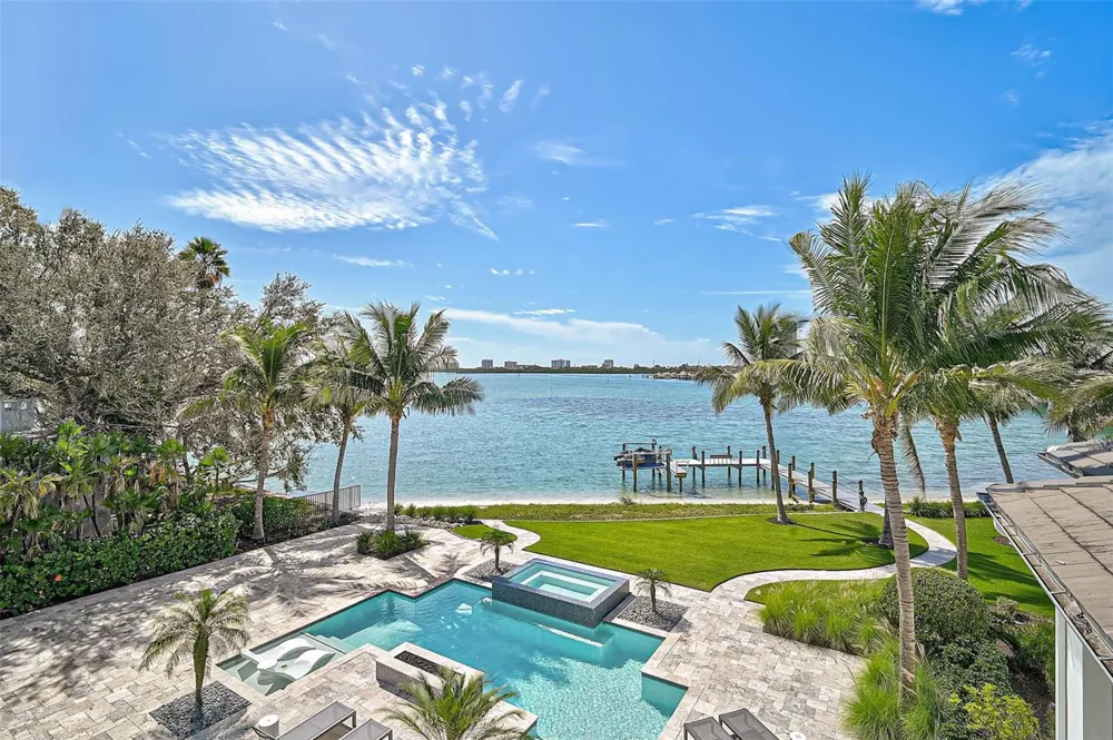 101 SEAGULL LANE Sarasota, FL 34236