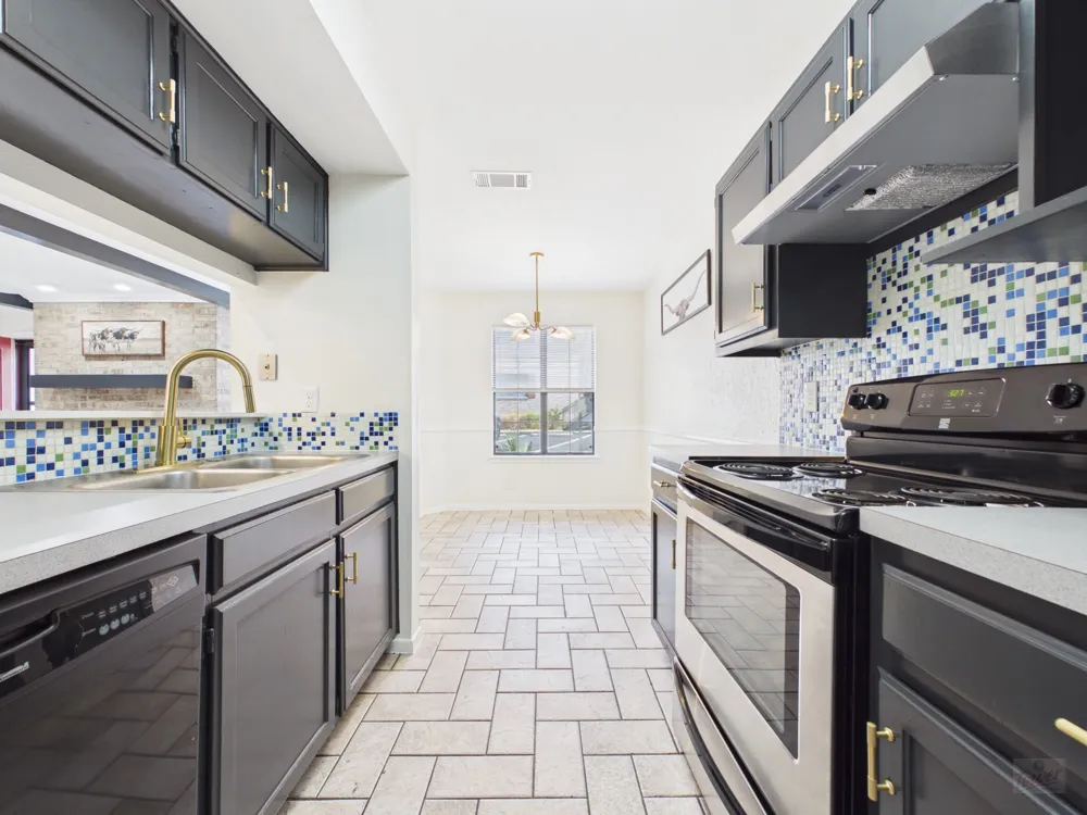2907 Pearl Street #102 Austin, TX 78705