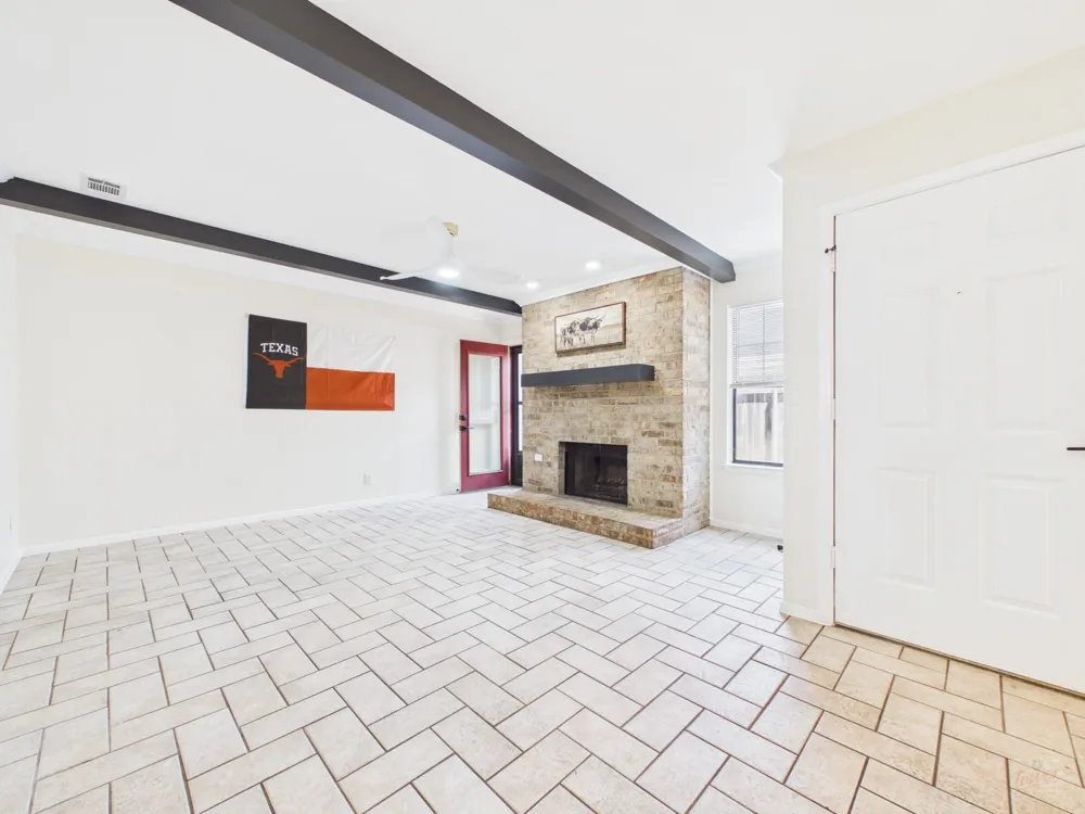 2907 Pearl Street #102 Austin, TX 78705