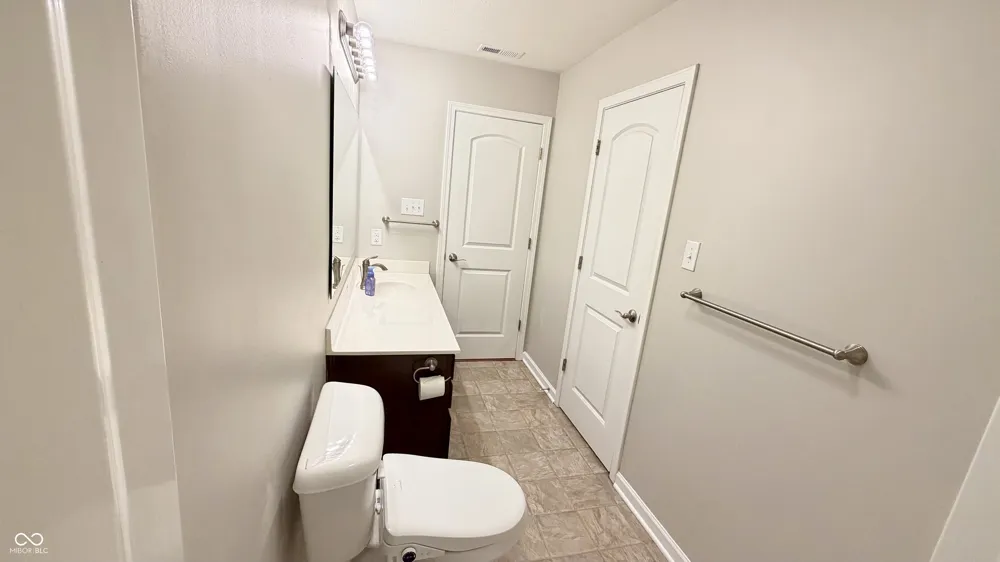 4687 Westchester Drive Columbus, IN 47203