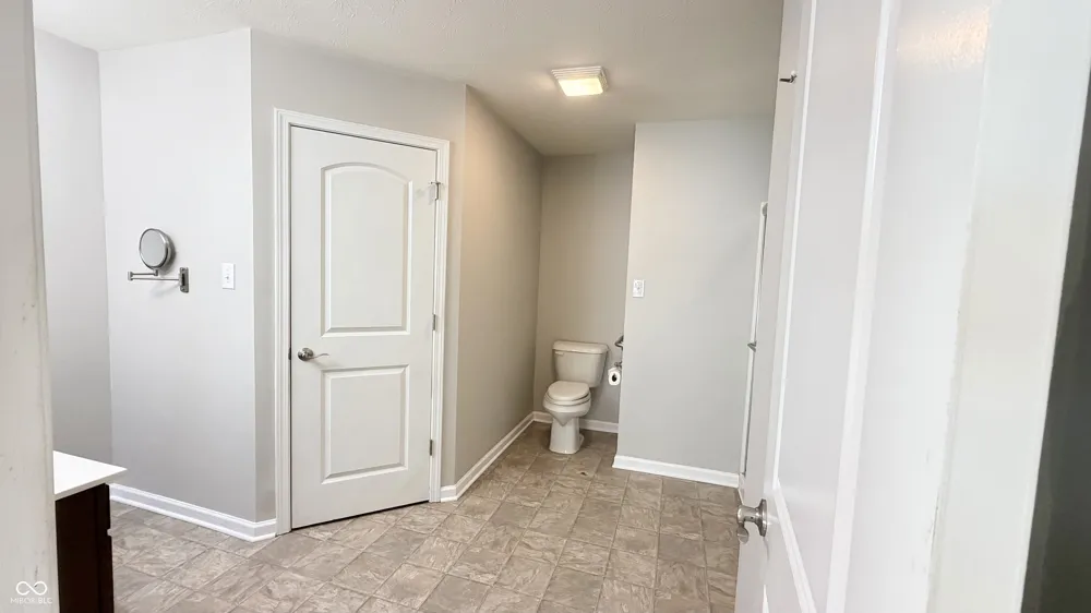 4687 Westchester Drive Columbus, IN 47203