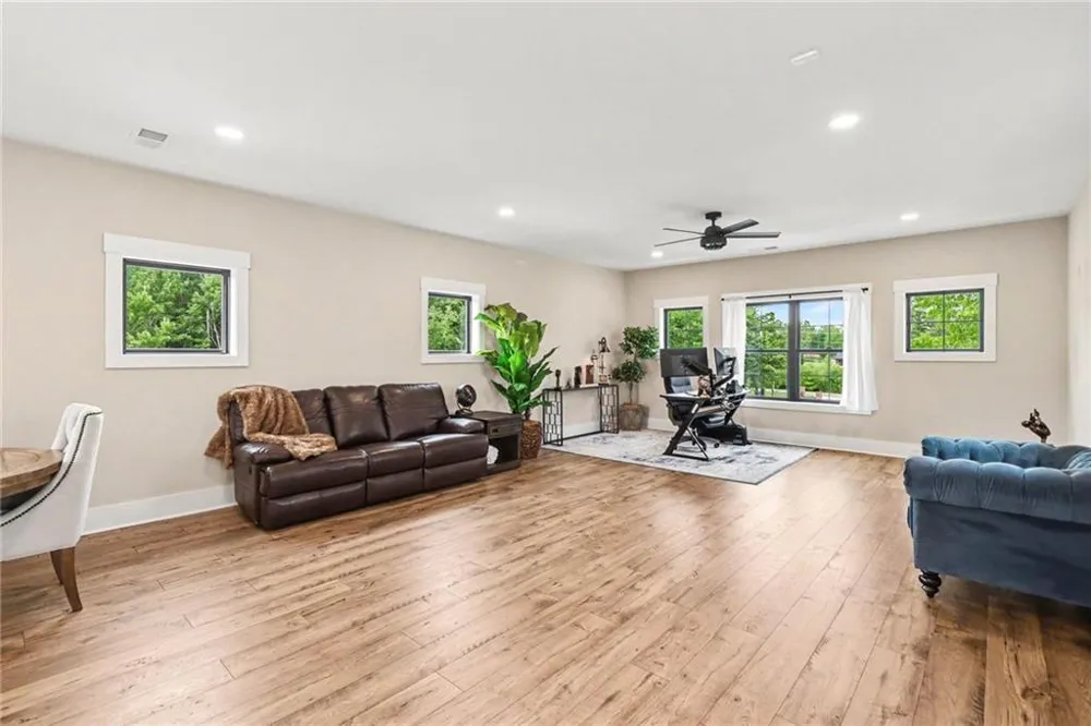 1910 Carlan Road Jasper, GA 30143