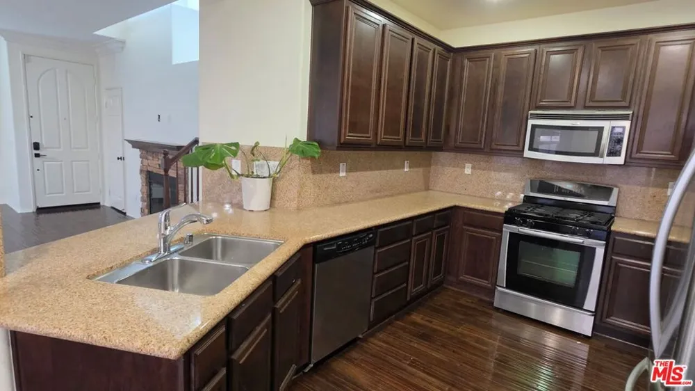 15916 Begonia Avenue Chino, CA 91708
