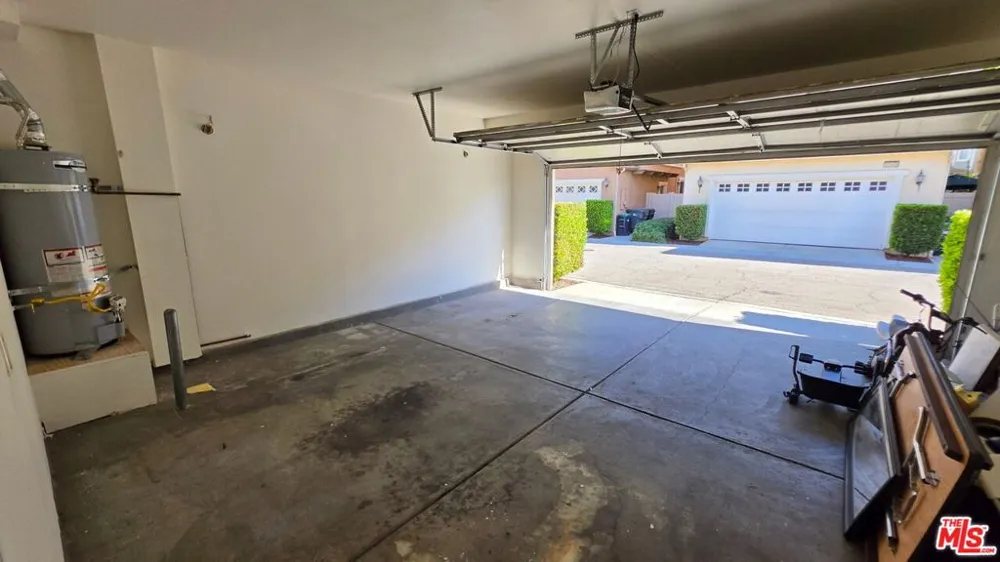 15916 Begonia Avenue Chino, CA 91708