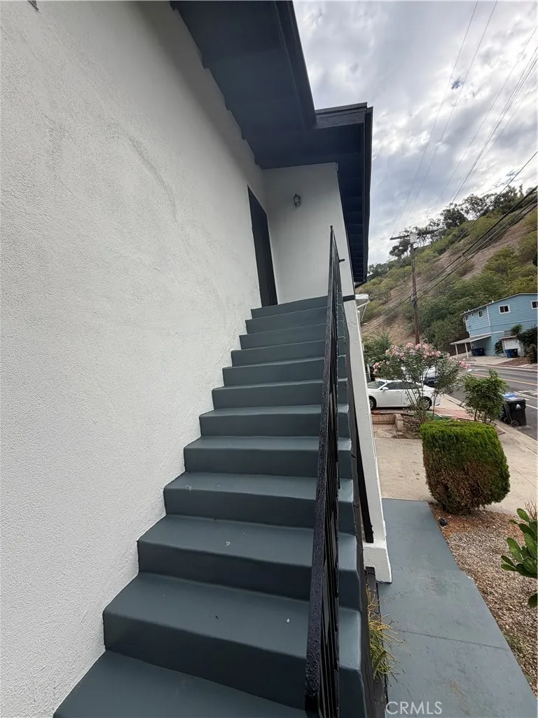 3621 Division Los Angeles, CA 90065