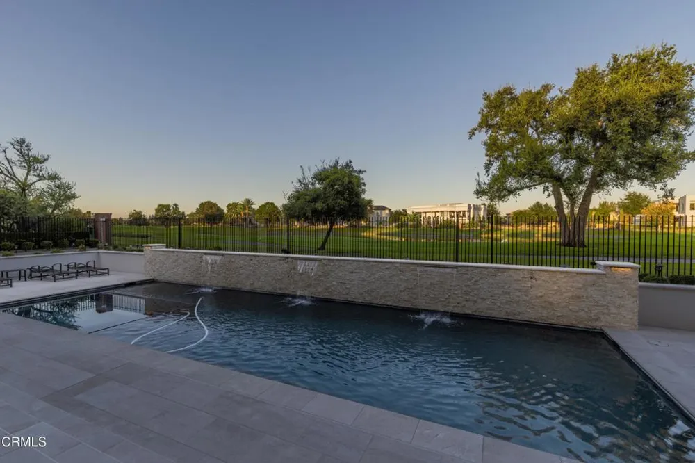 2602 Brighton Park Drive Bakersfield, CA 93311