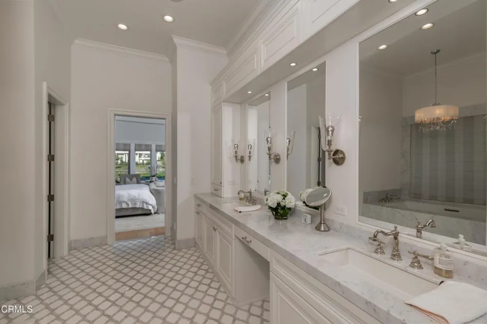 2602 Brighton Park Drive Bakersfield, CA 93311