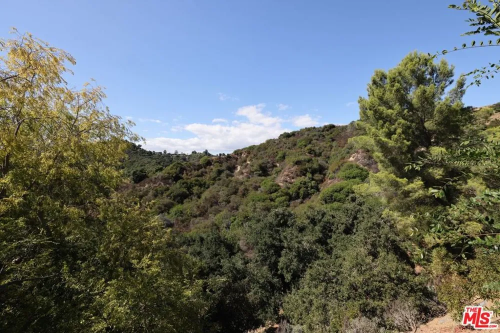 9595 Lime Orchard Road Beverly Hills, CA 90210