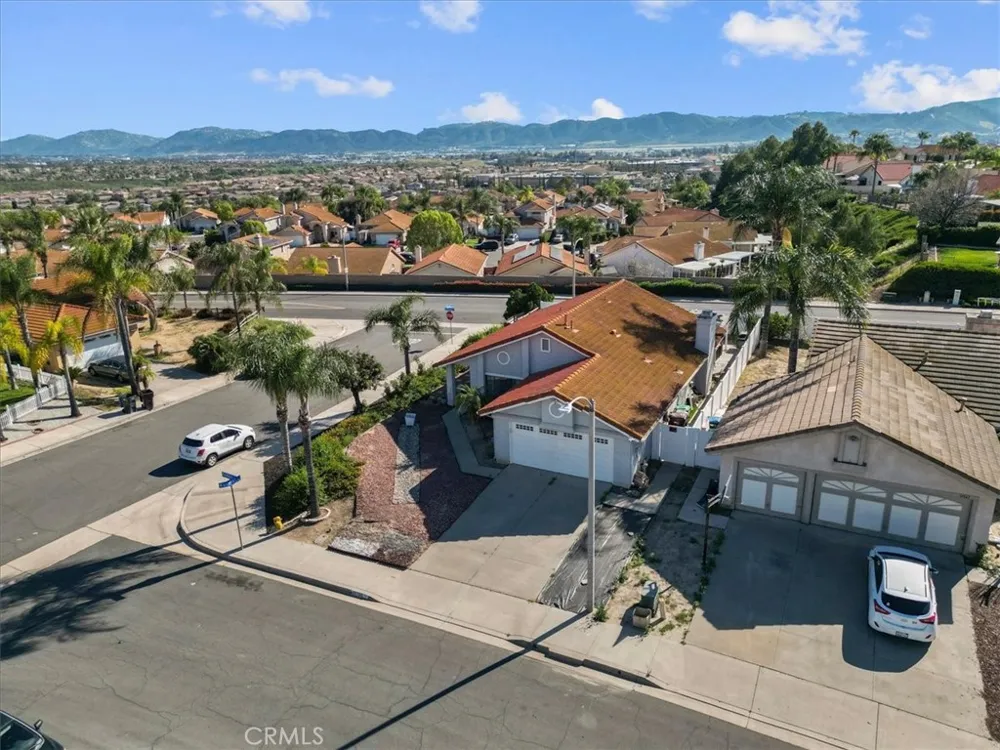 39769 Firethorn Court Murrieta, CA 92563