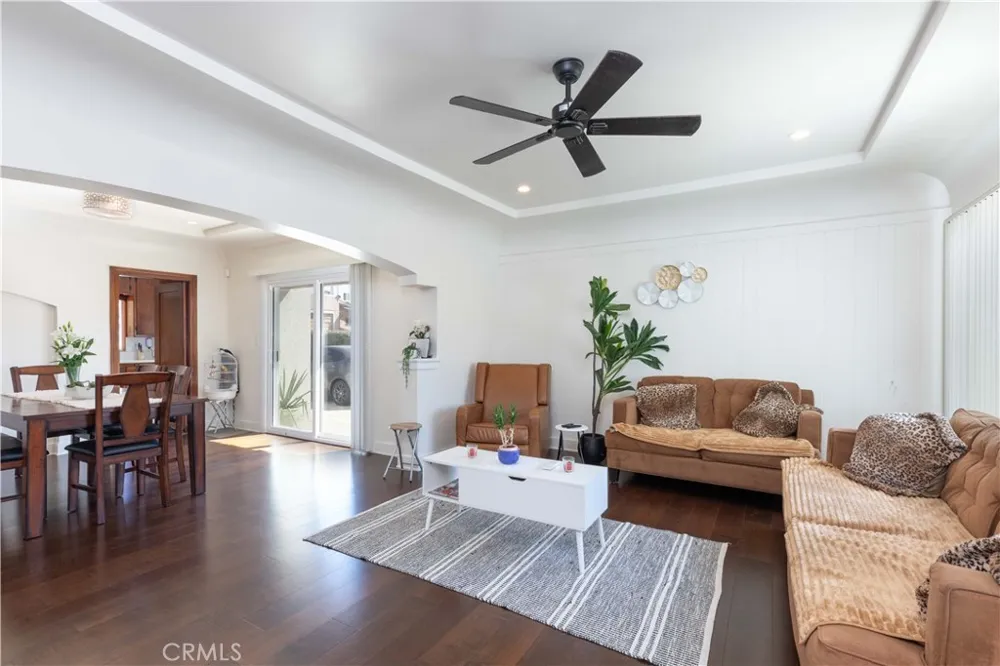 2525 Broadway Huntington Park, CA 90255