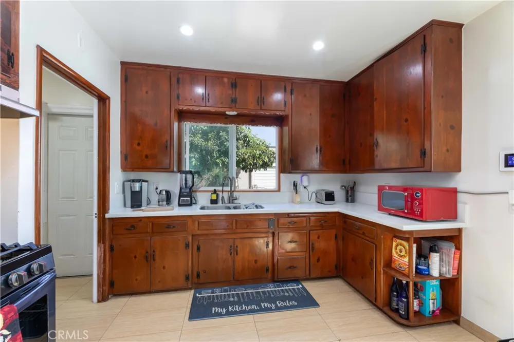 2525 Broadway Huntington Park, CA 90255