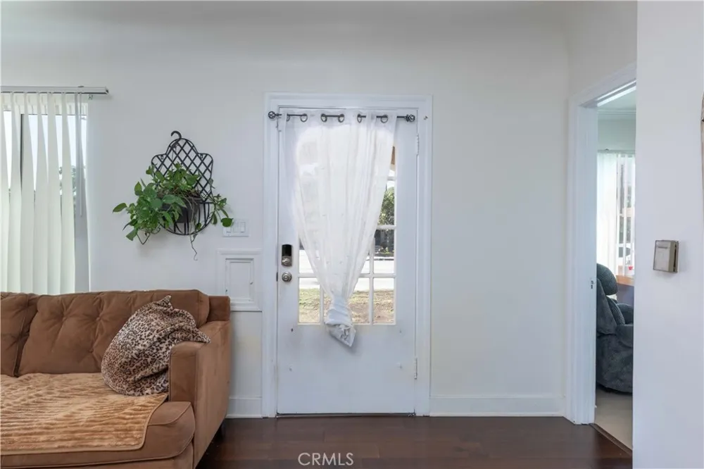 2525 Broadway Huntington Park, CA 90255