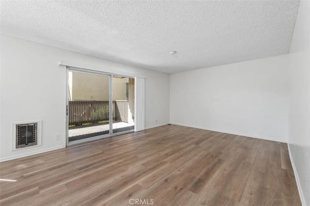 3162 Via Alicante #B La Jolla, CA 92037
