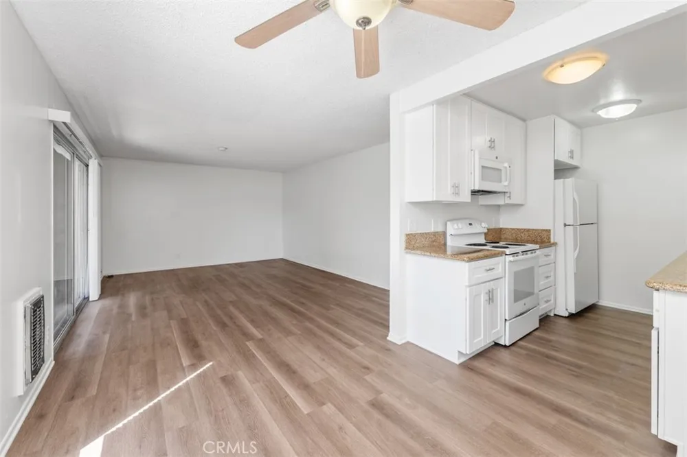 3162 Via Alicante #B La Jolla, CA 92037