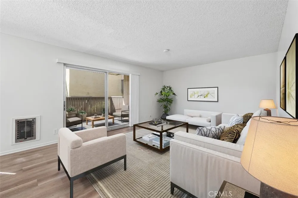 3162 Via Alicante #B La Jolla, CA 92037