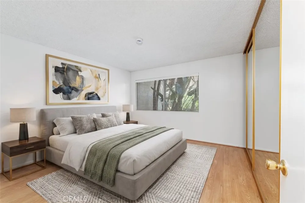 3162 Via Alicante #B La Jolla, CA 92037