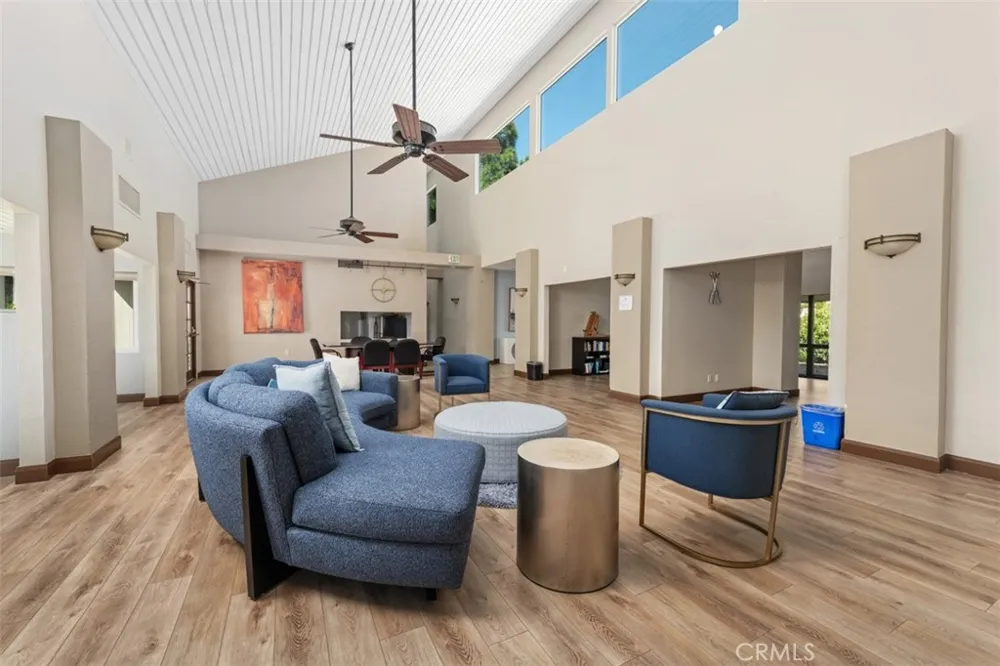 3162 Via Alicante #B La Jolla, CA 92037