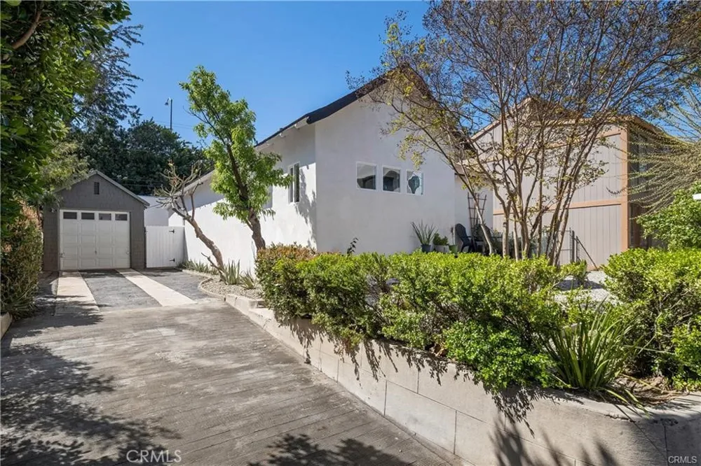 10808 Sarah Street North Hollywood, CA 91602