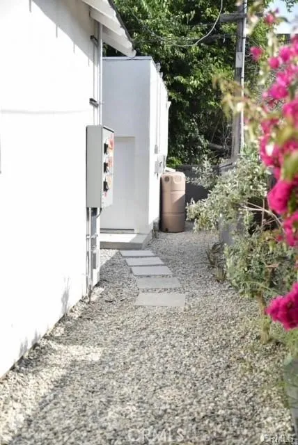10808 Sarah Street North Hollywood, CA 91602