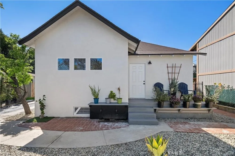 10808 Sarah Street North Hollywood, CA 91602