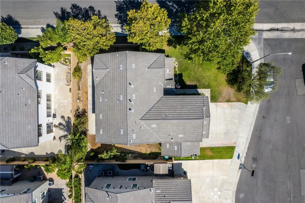 12326 White Horse Court Eastvale, CA 91752