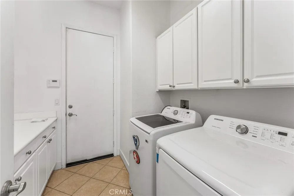 12326 White Horse Court Eastvale, CA 91752
