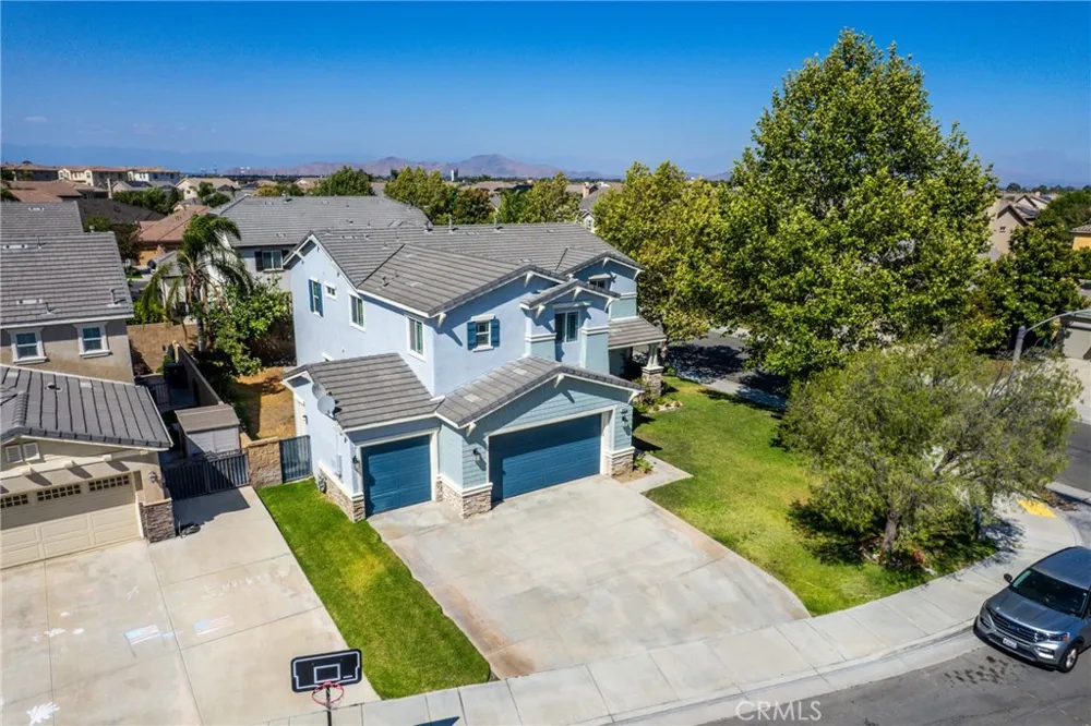 12326 White Horse Court Eastvale, CA 91752