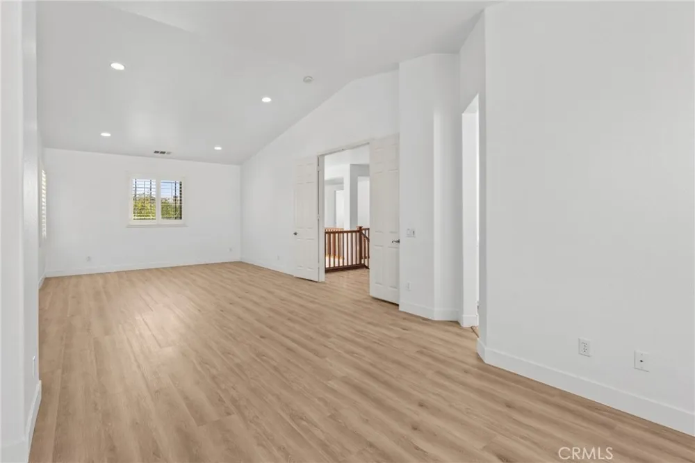 12326 White Horse Court Eastvale, CA 91752
