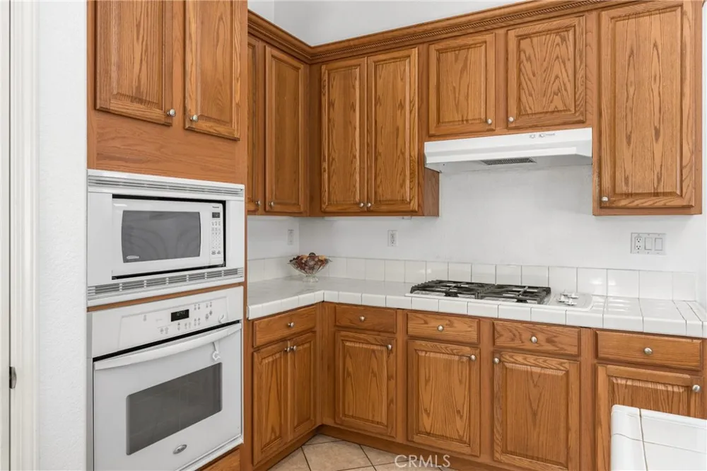 12326 White Horse Court Eastvale, CA 91752