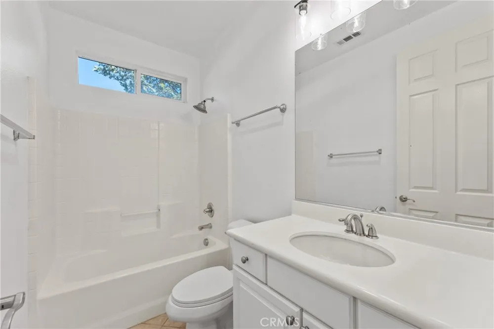 12326 White Horse Court Eastvale, CA 91752