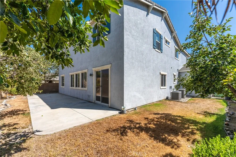 12326 White Horse Court Eastvale, CA 91752