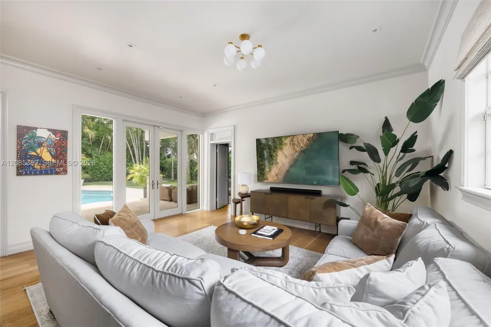 444 Bargello Ave Coral Gables, FL 33146