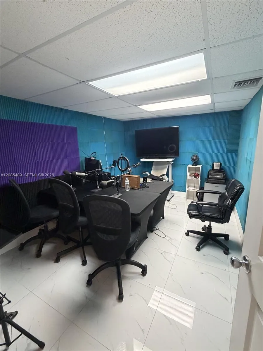 13499 Biscayne Blvd #CU203 North Miami, FL 33181